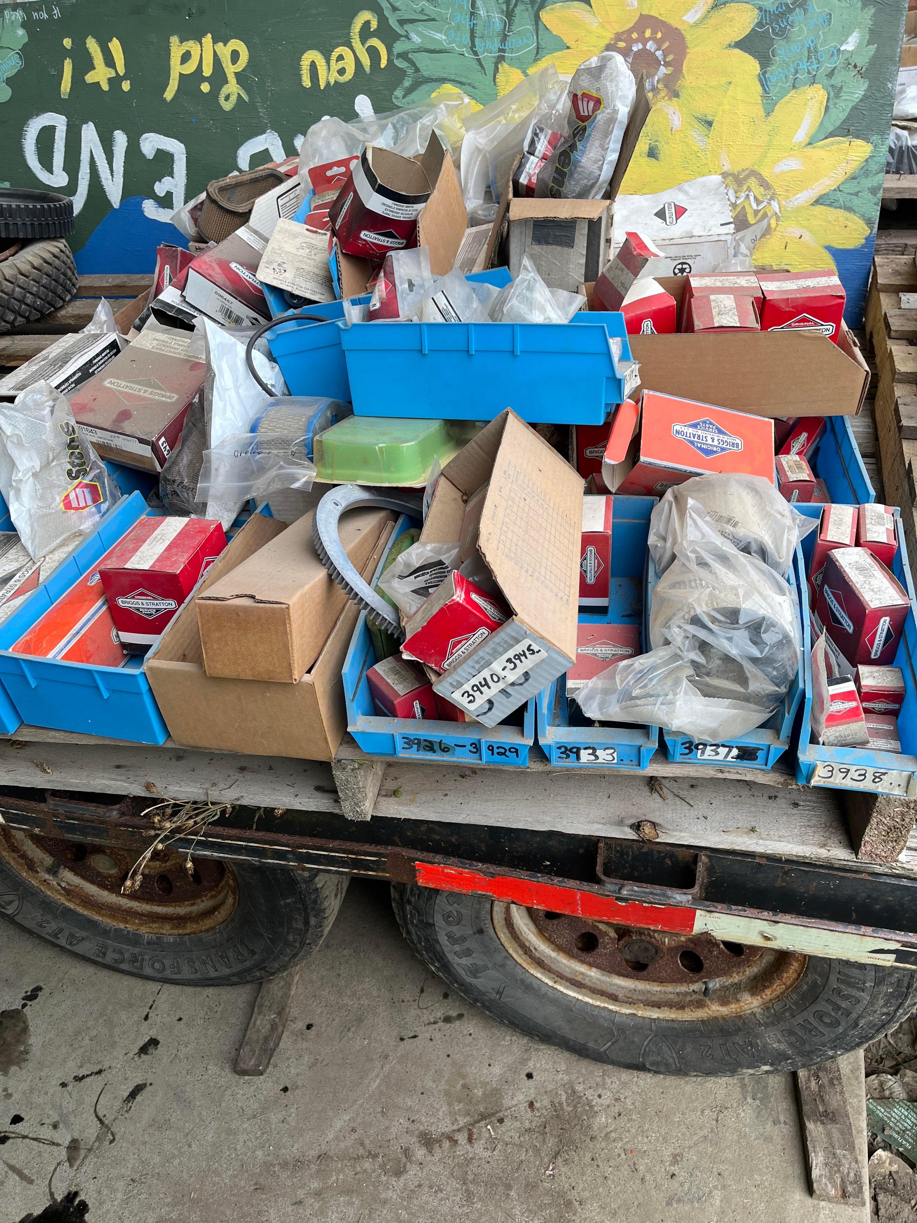 Pallet of new old stock briggs&Stratton parts
