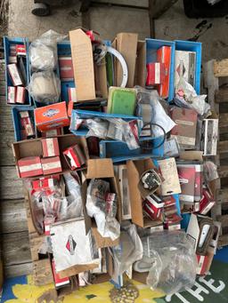 Pallet of new old stock briggs&Stratton parts