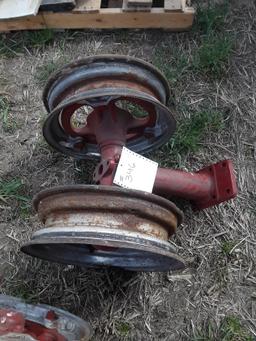 Farmall 300 tricycle front end