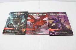 D&D 5th Edition Rulebooks and DM Screen