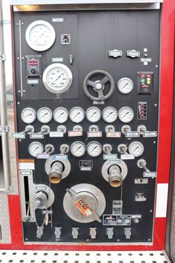 1999 Ferrara/Spartan fire truck pumper, Cummins 8.3L diesel engine, 1,000 g