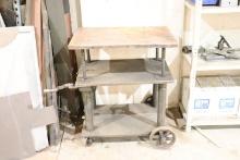 Adjustable height cart