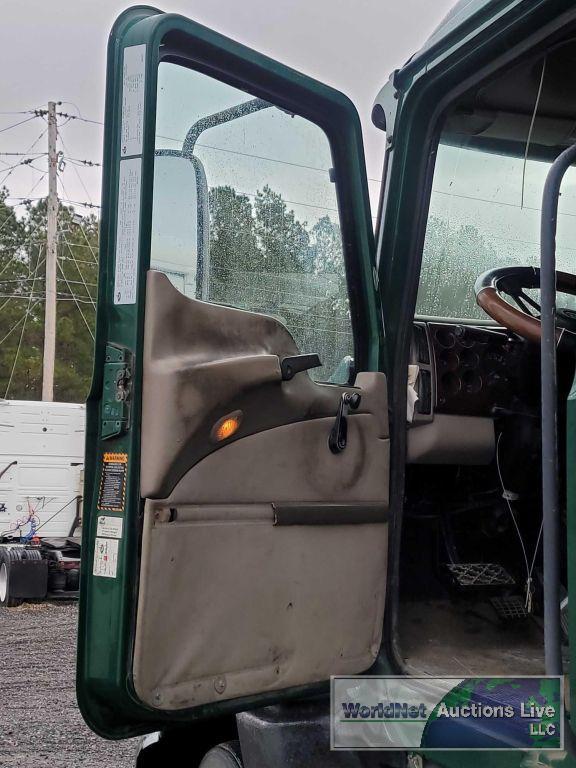 2005 MACK CXN613 TANDEM AXLE TRUCK TRACTOR