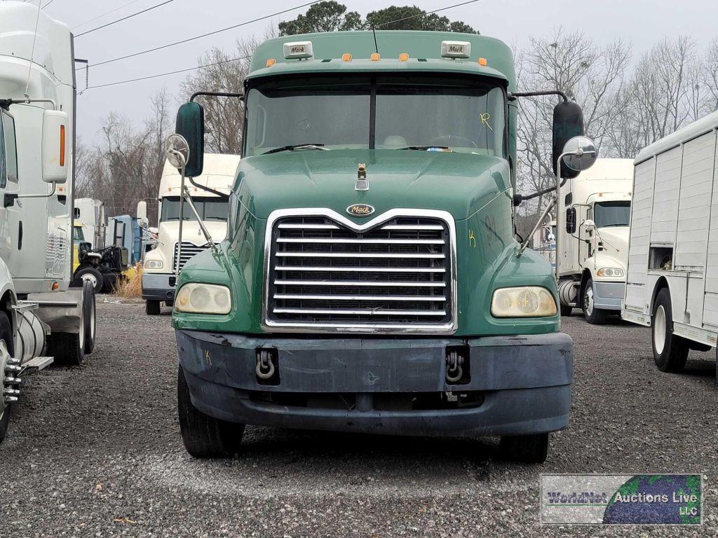 2005 MACK CXN613 TANDEM AXLE TRUCK TRACTOR
