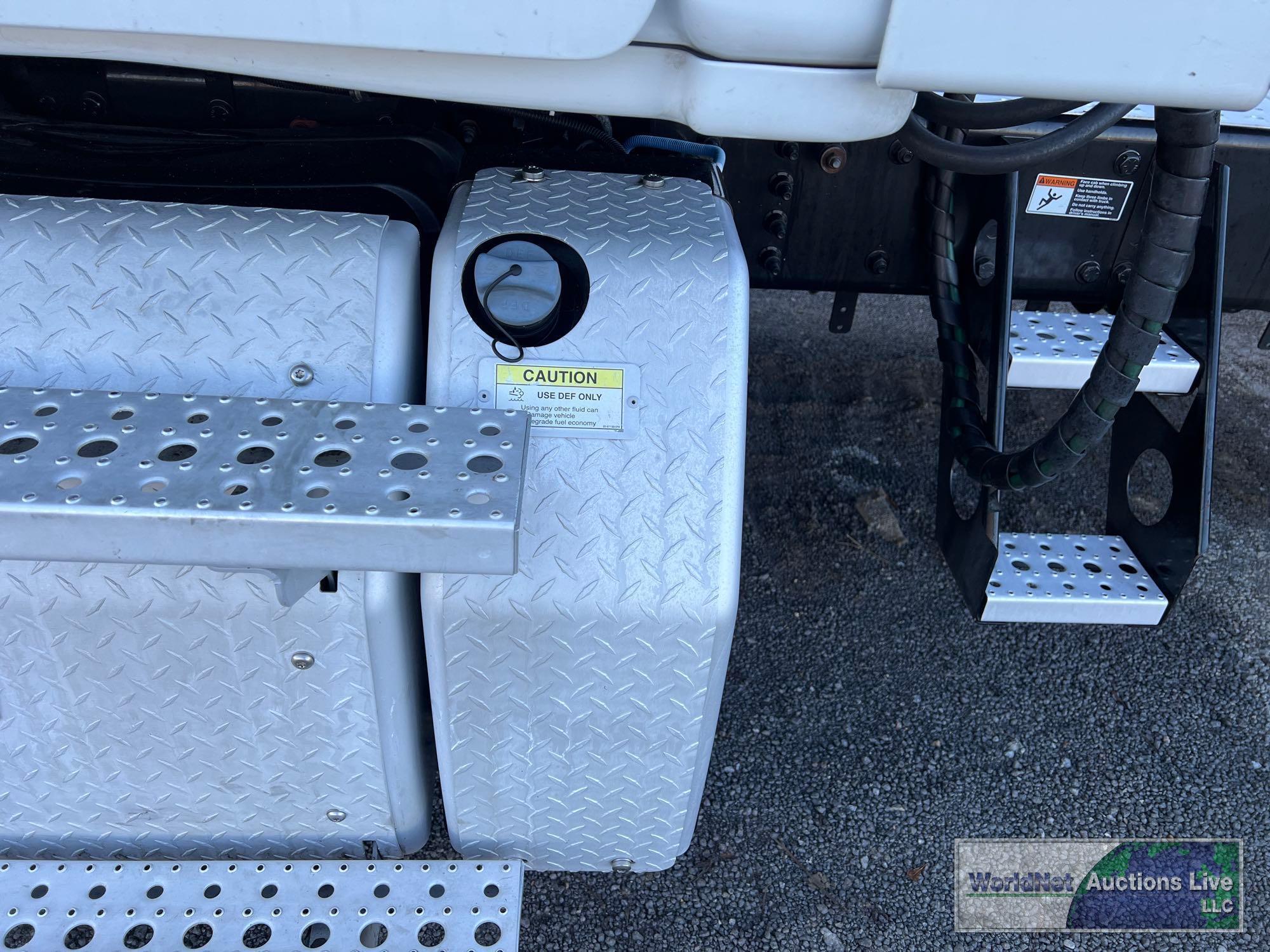 2018 FREIGHTLINER CASCADIA 125 6x2 DAY CAB ROAD TRACTOR, VIN # 1FUGGEDV8JLHB4043