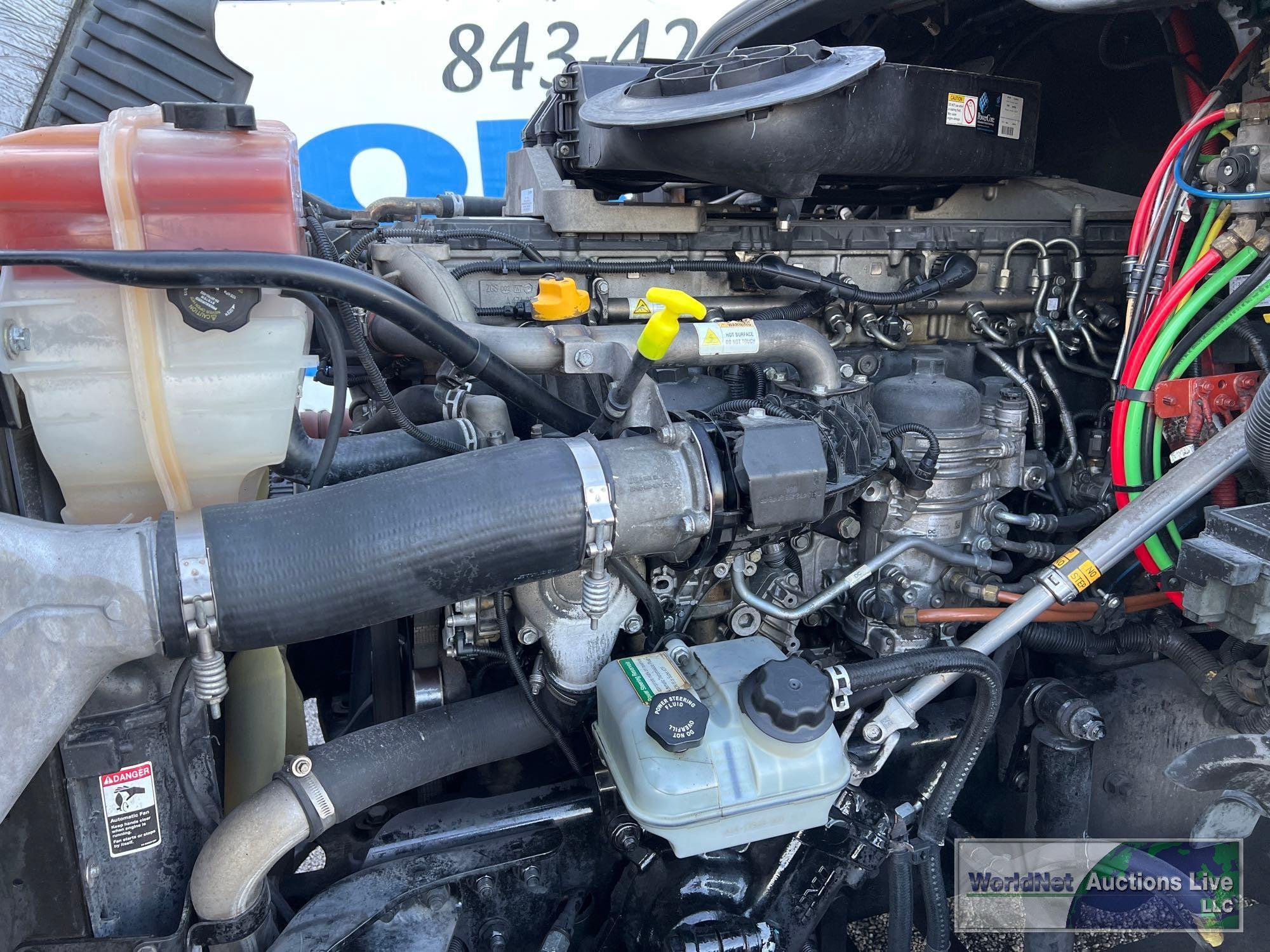 2018 FREIGHTLINER CASCADIA 125 6x2 DAY CAB ROAD TRACTOR, VIN # 1FUGGEDV8JLHB4043