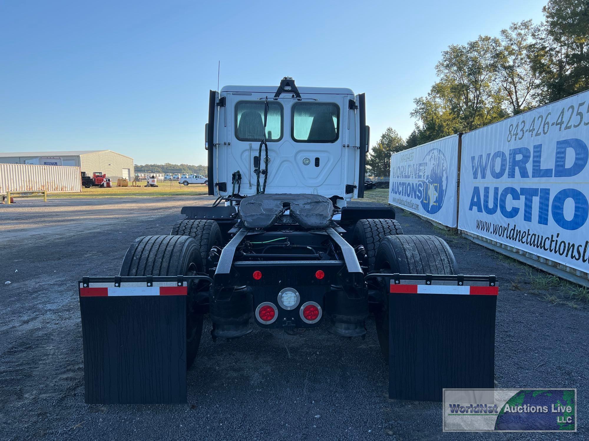 2018 FREIGHTLINER CASCADIA 125 6x2 DAY CAB ROAD TRACTOR, VIN # 1FUGGEDV8JLHB4043