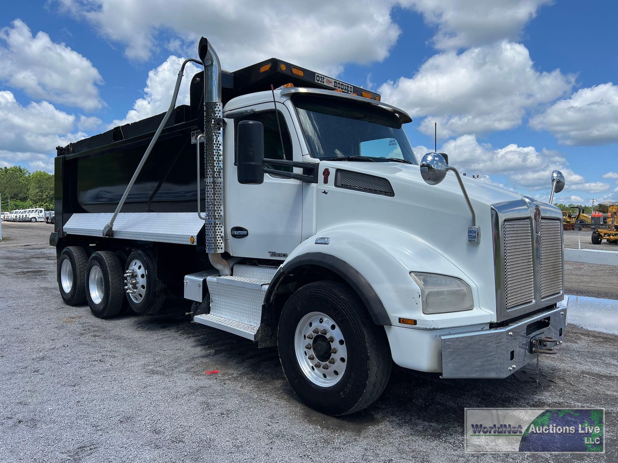 2016 KENWORTH T880 TRI-AXLE DUMP TRUCK, VIN # 1NKZXPEX1GJ111211