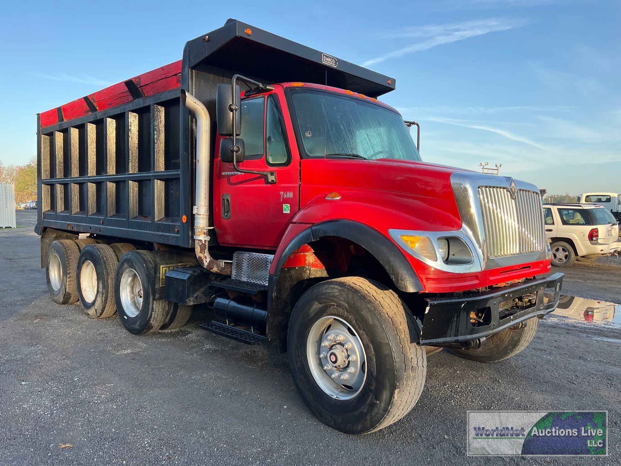 2006 INTERNATIONAL 7600 TRI-AXLE DUMP TRUCK, VIN # 1HSWXAHT66J340564