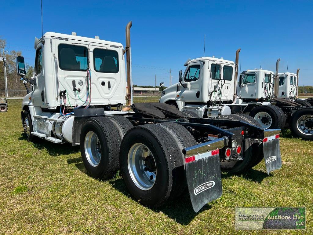 2018 FREIGHTLINER CASCADIA 125 DAY CAB ROAD TRACTOR, VIN # 1FUJGEDV3JLJU4122