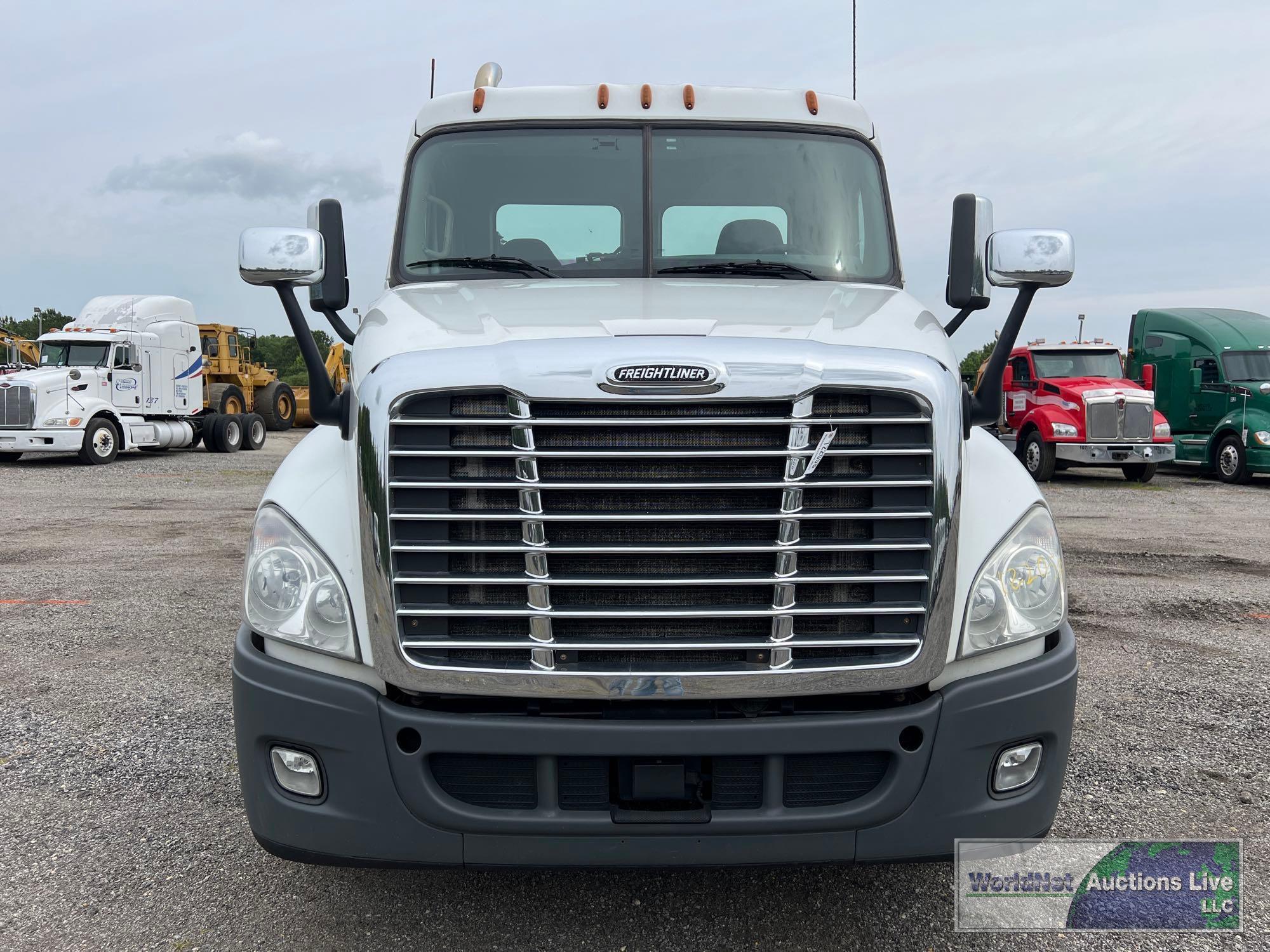 2016 FREIGHTLINER CASCADIA 125 6x2 DAY CAB ROAD TRACTOR, VIN # 1FUGGEDV6GLHB3935