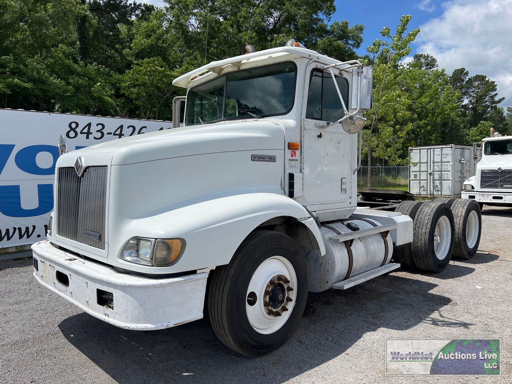 1997 INTERNATIONAL 9200 DAY CAB ROAD TRACTOR, VIN # 2HSFMAMR5VC031555