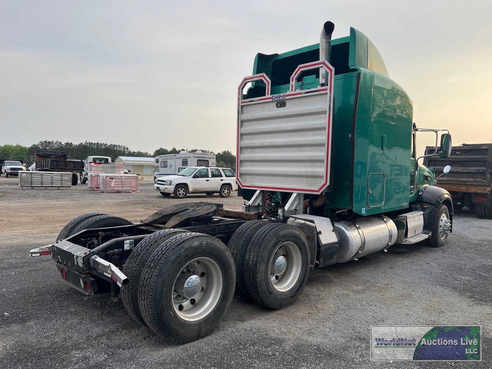 2010 PETERBILT 386 SLEEPER TRUCK, VIN # 1XPHD49X5AD112929