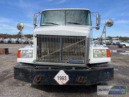 1995 WHITE GMC CAB & CHASSIS VIN-4V1VDBGF1SN702450