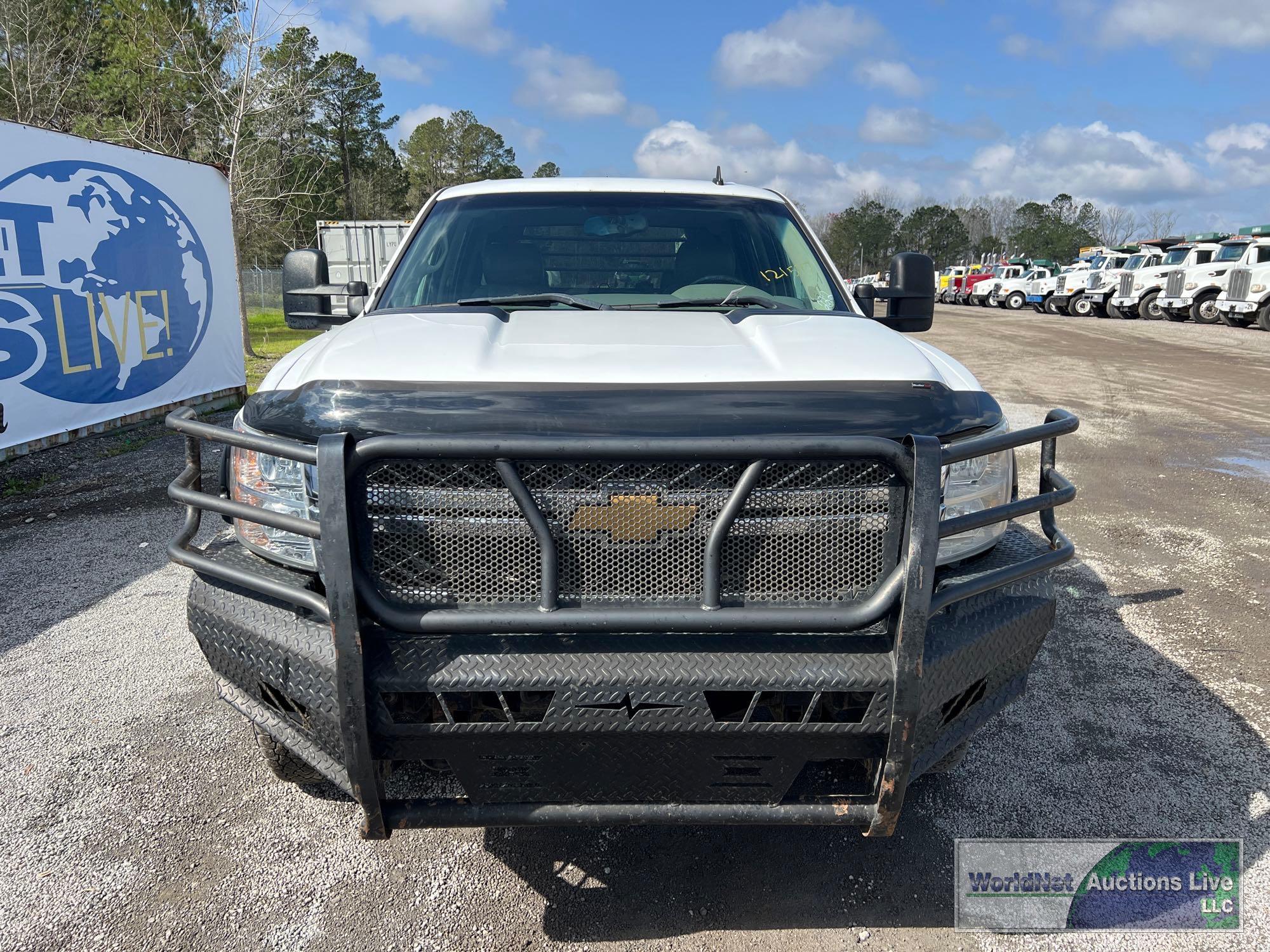 2014 CHEVROLET SILVERADO 2500HD FLAT BED PICKUP TRUCK, VIN # 1GC1KVC82EF148118