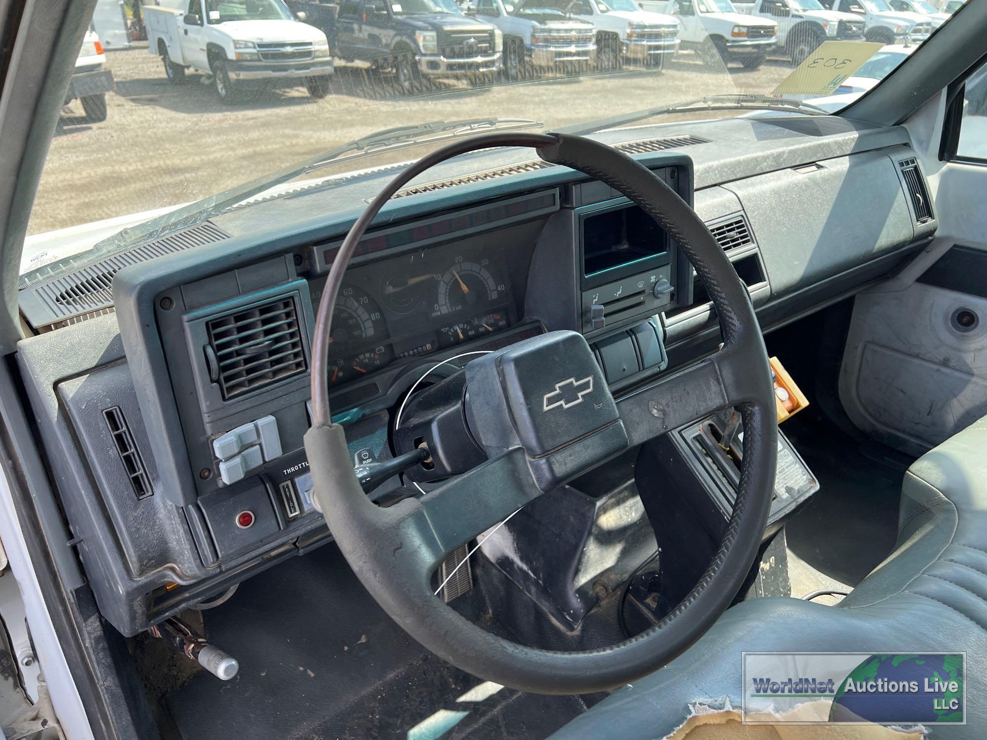 2000 CHEVROLET C7500 FLAT BED DUMP TRUCK, VIN # 1GBJ7H1C4YJ517027