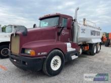 KENWORTH TANDEM AXLE WATER TRUCK VIN-J585590