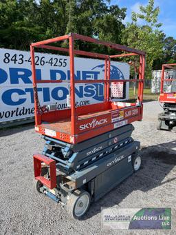 2018 SKYJACK SJlll-3219 SCISSOR LIFT SN-22131866