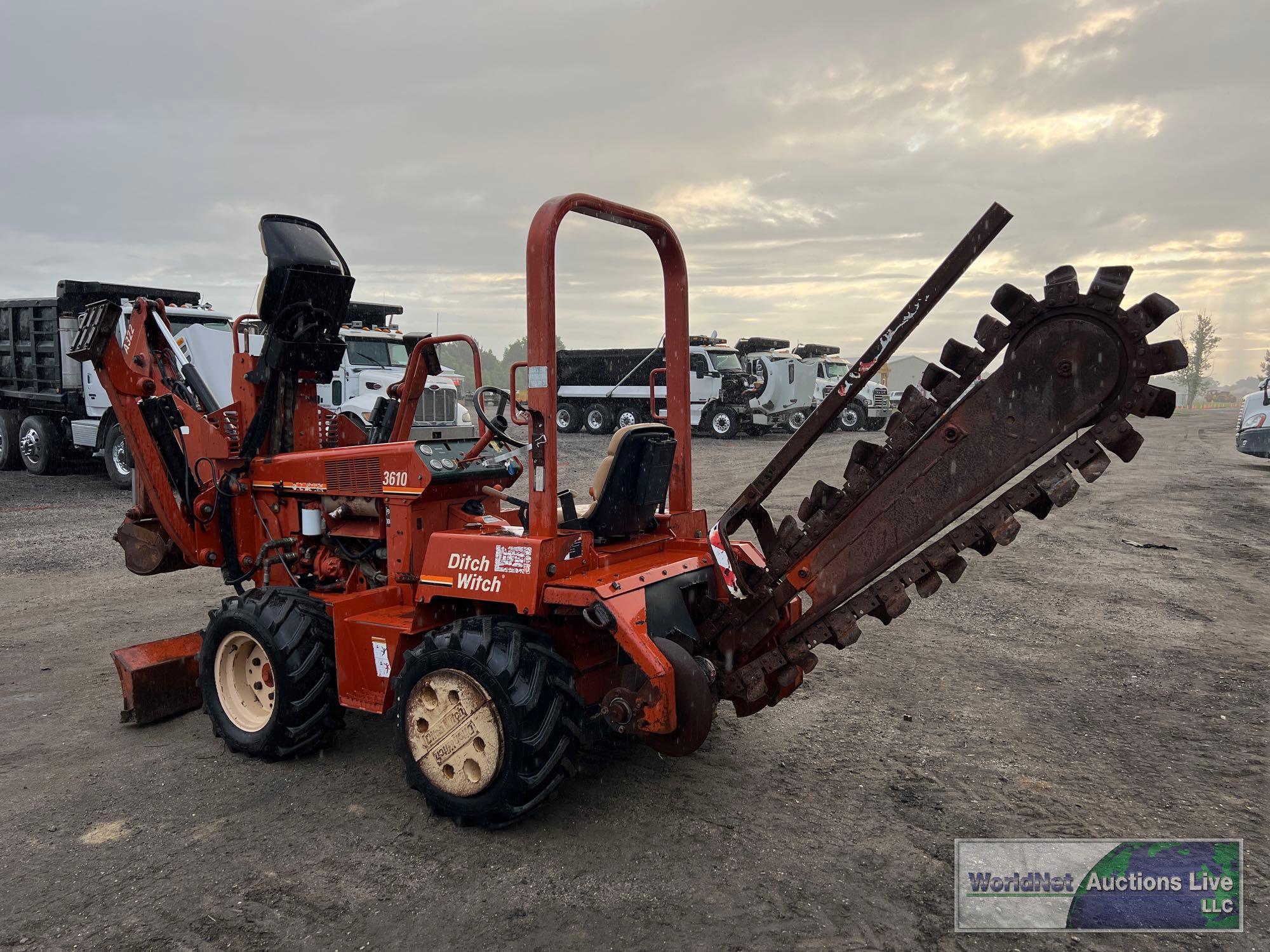 2003 DITCH WITCH 3610DD RIDE ON TRENCHER SN-3X0277