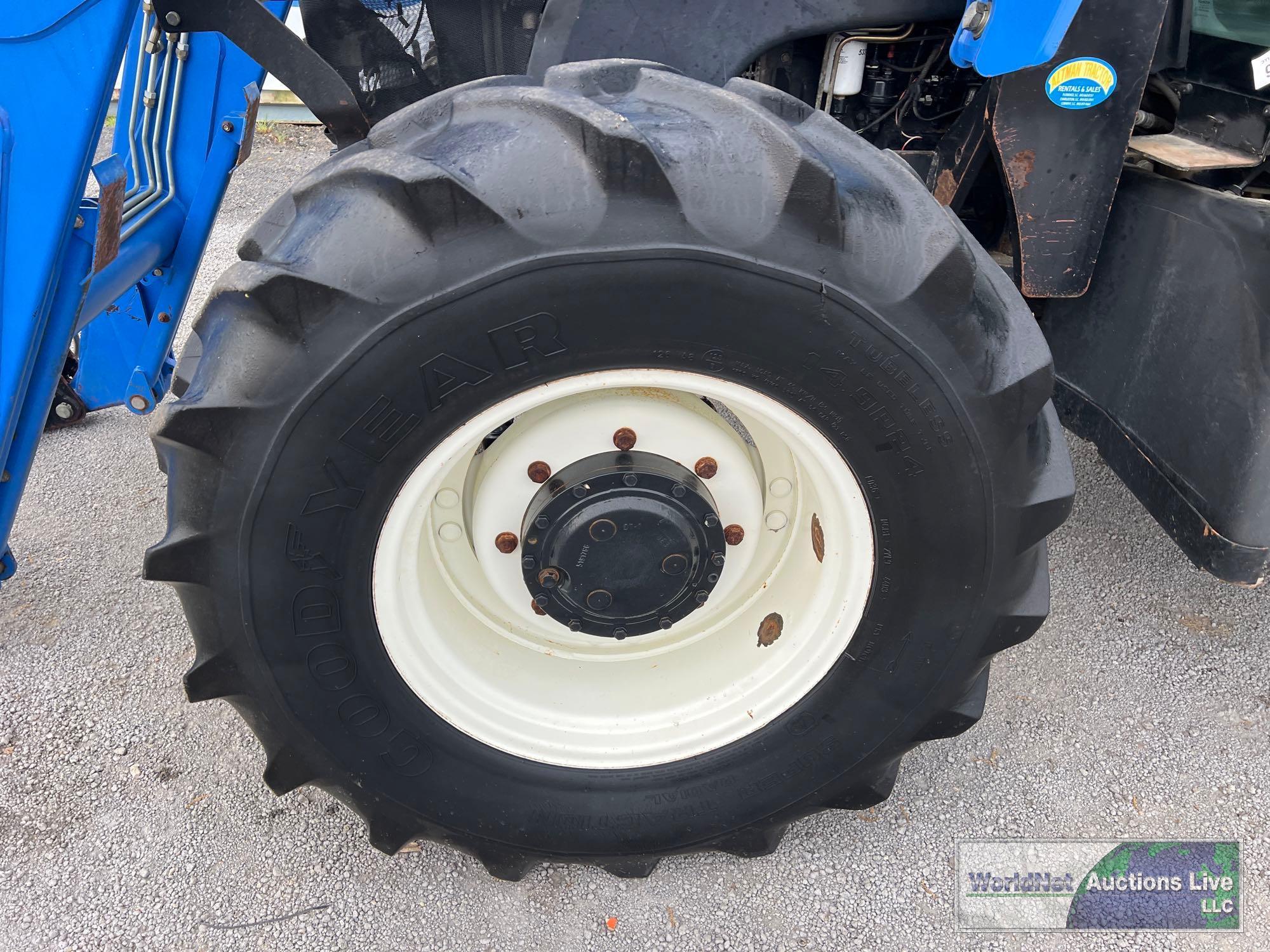 NEW HOLLAND TS100A UTILITY TRACTOR SN-ACP219831