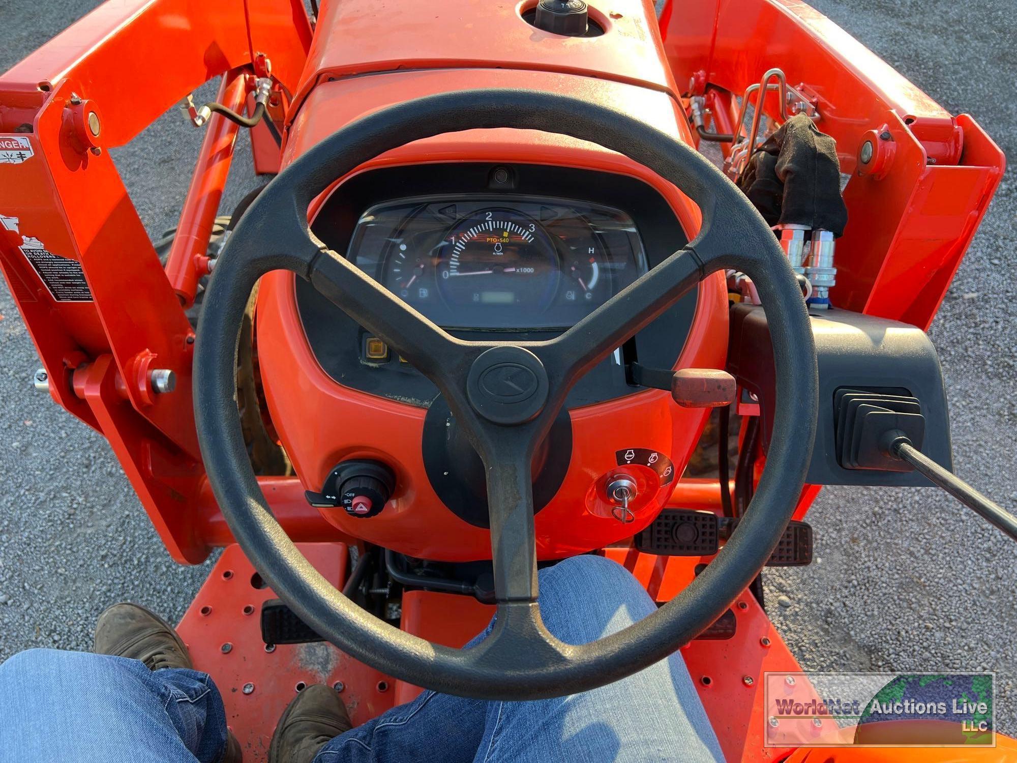 2017 KUBOTA L3301D COMPACT UTILITY TRACTOR SN-69948