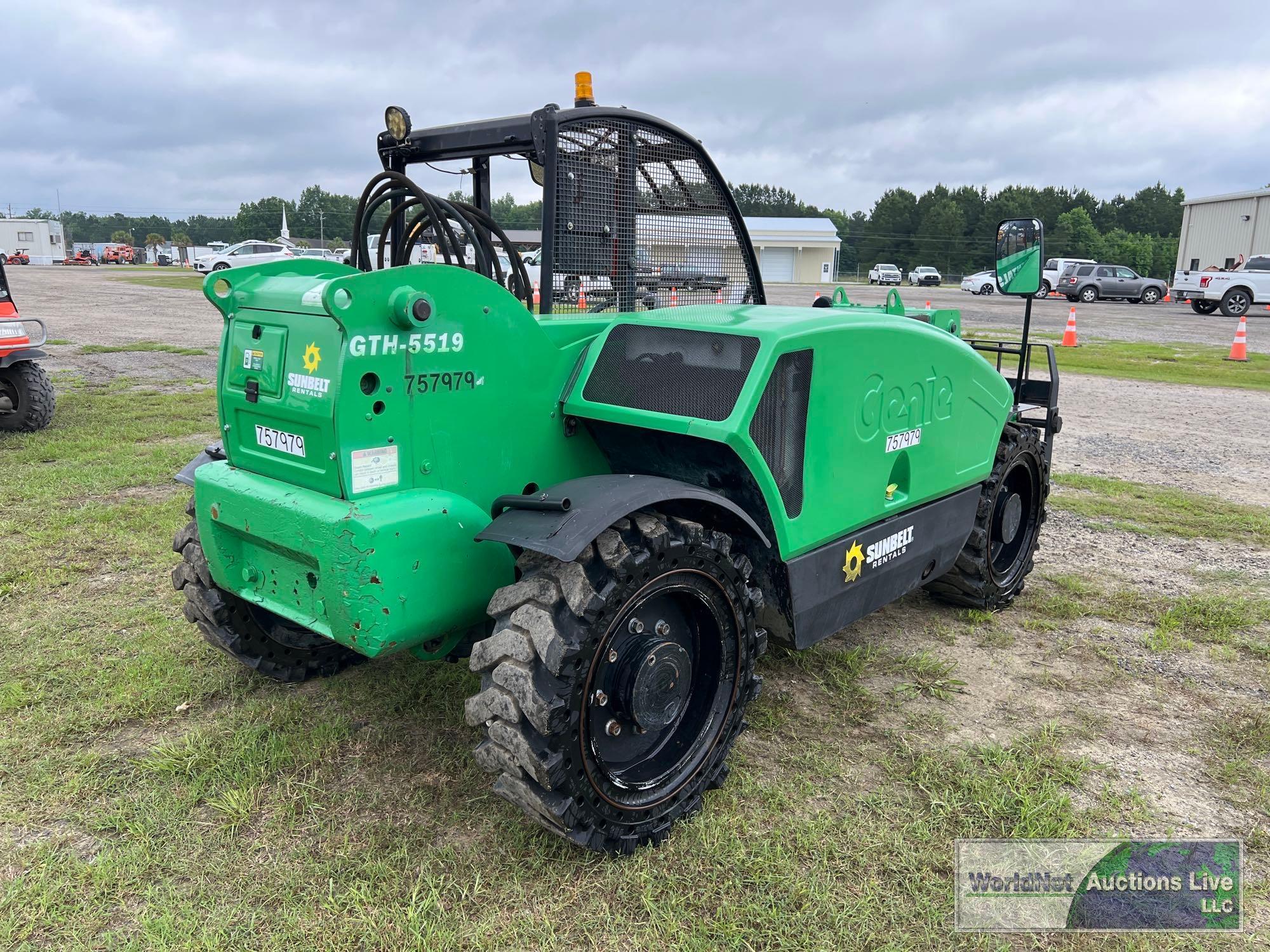 2015 GENIE GTH-5519 TELESCOPIC FORKLIFT SN-GTH5515B-3526