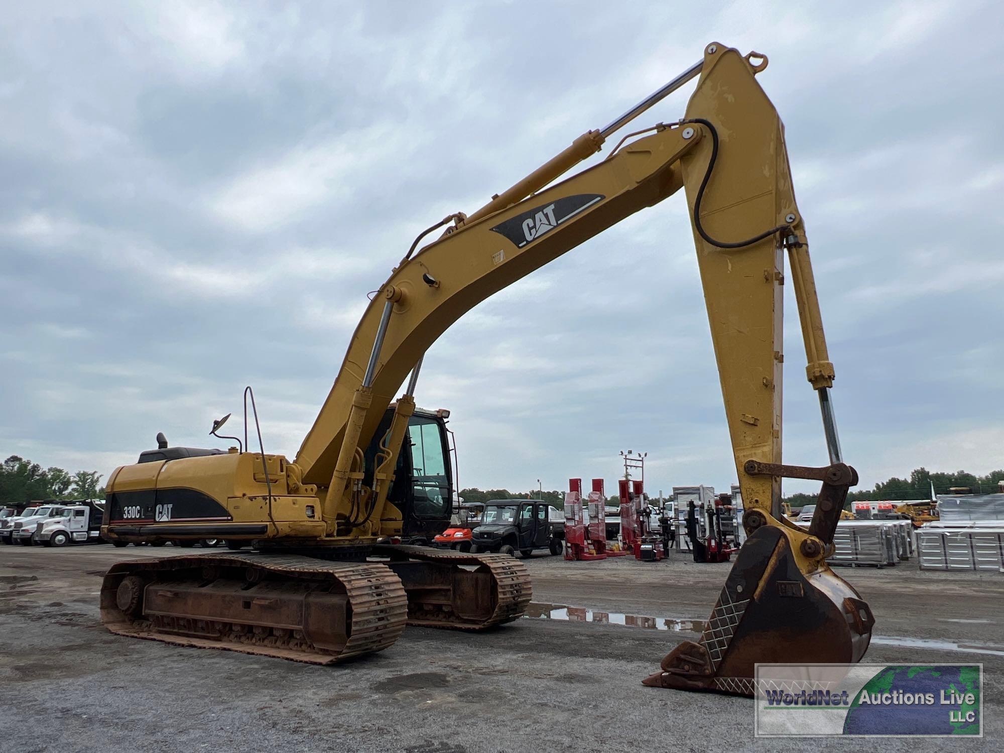 2004 CATERPILLAR 330CL HYDRAULIC EXCAVATOR SN-CAT0330CVDY02551