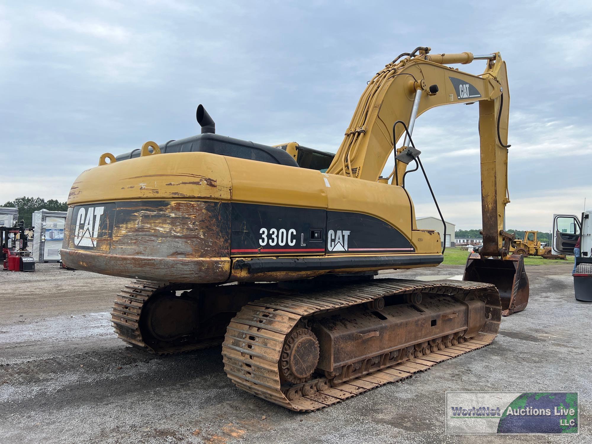 2004 CATERPILLAR 330CL HYDRAULIC EXCAVATOR SN-CAT0330CVDY02551