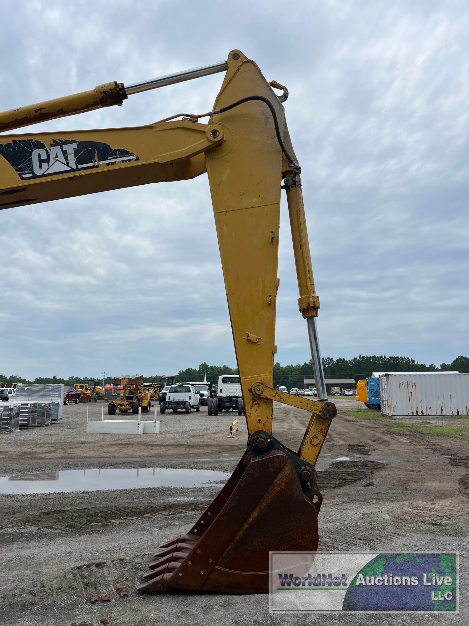 2005 CATERPILLAR 322CL HYDRAULIC EXCAVATOR SN-CAT0322CAHEK00844