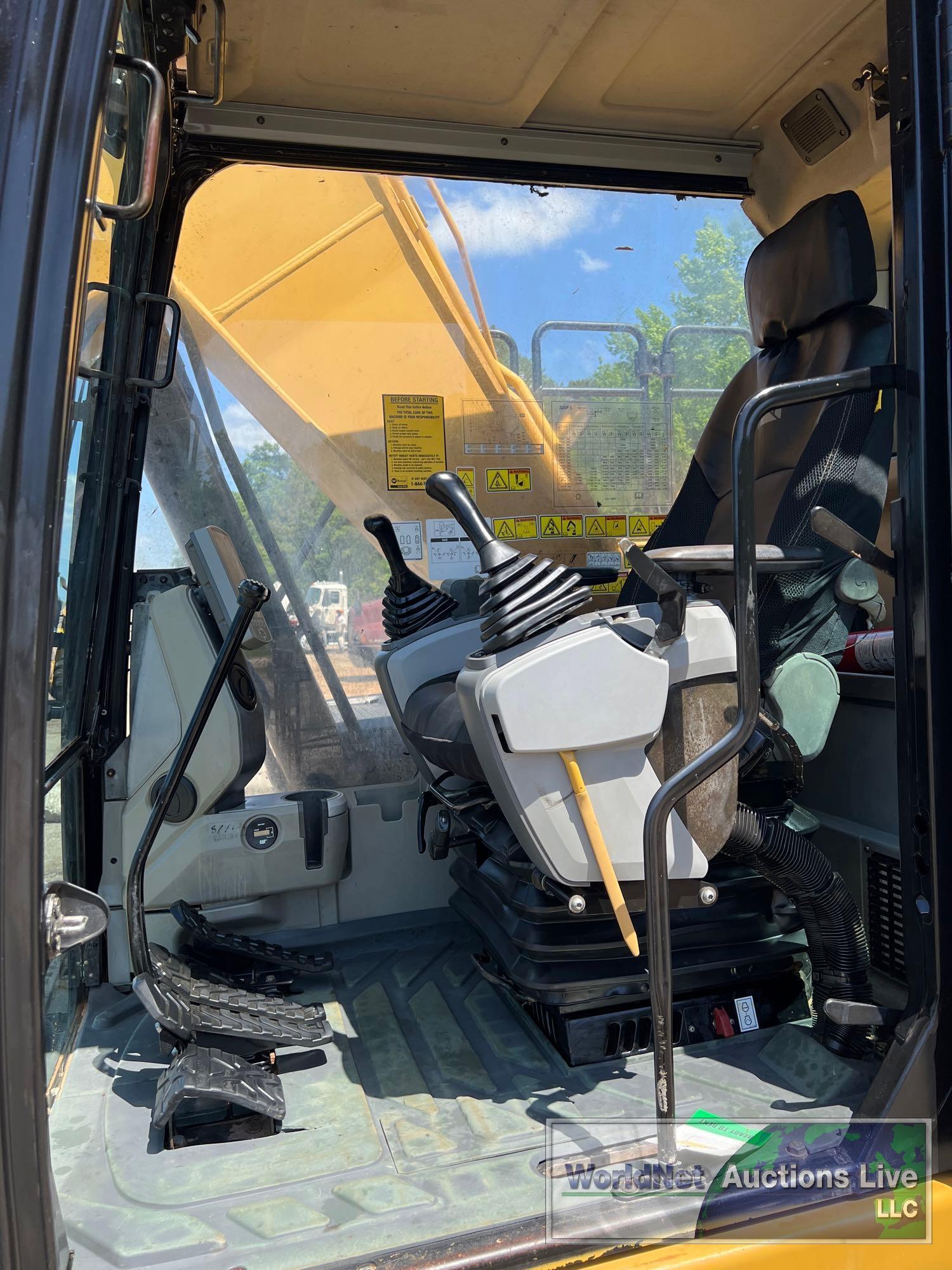 2014 CATERPILLAR 320EL HYDRAULIC EXCAVATOR SN-CAT0320EVWBK03602