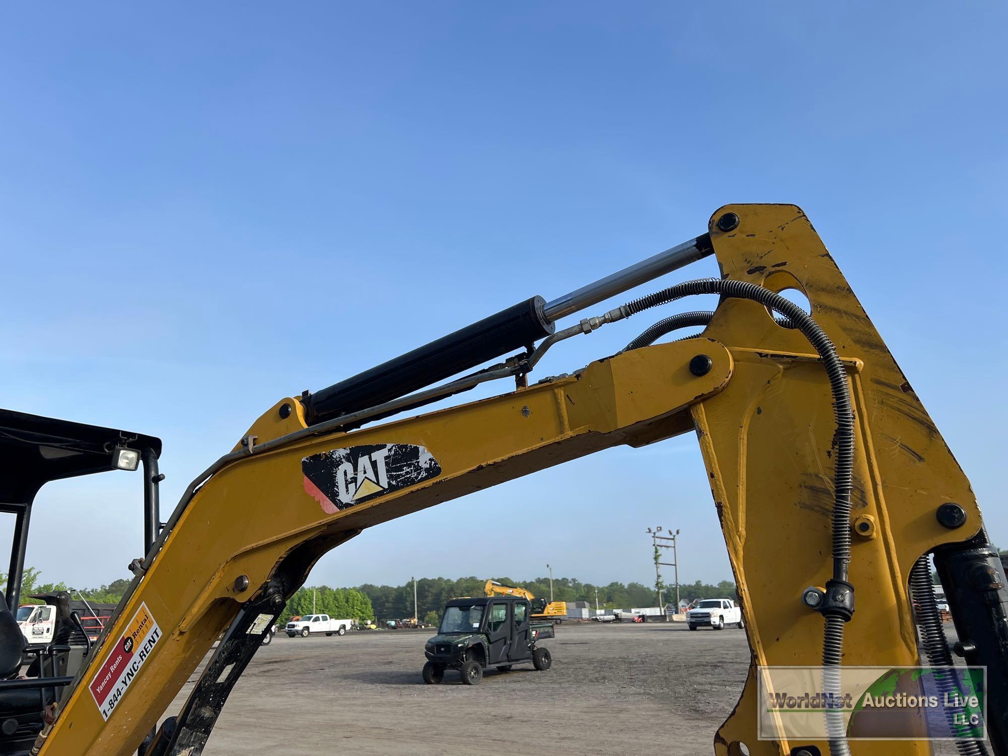 2015 CATERPILLAR 303.5E2cr MINI-EXCAVATOR SN-CAT3035EABG800302