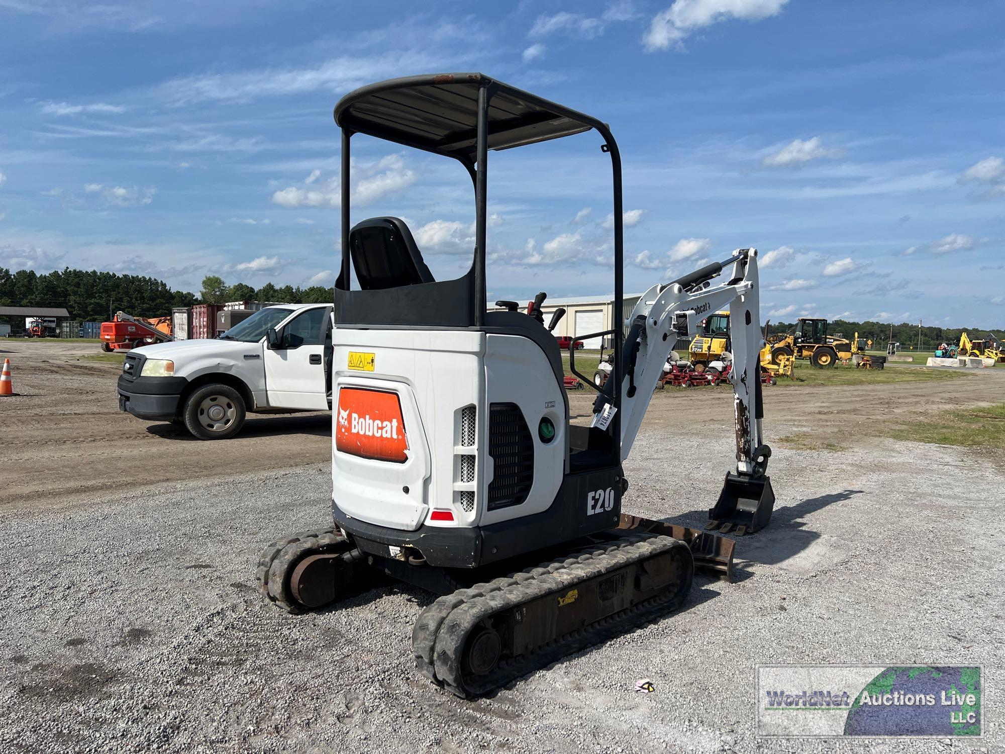 2016 BOBCAT E20 HYDRAULIC MINI EXCAVATOR SN-B3BL12036