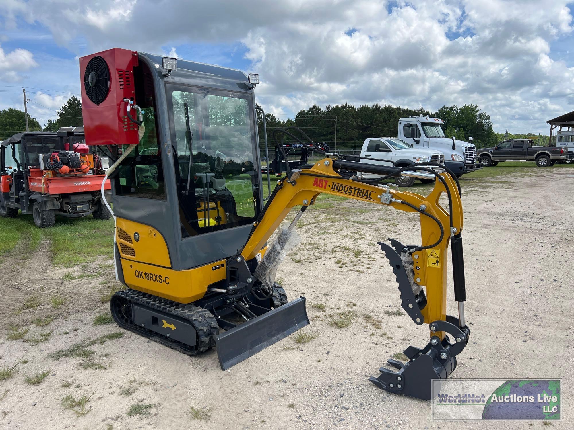 2024 AGT-INDUSTRIAL QK18RXS-C MINI-EXCAVATOR SN-QK18RXS-C202403174