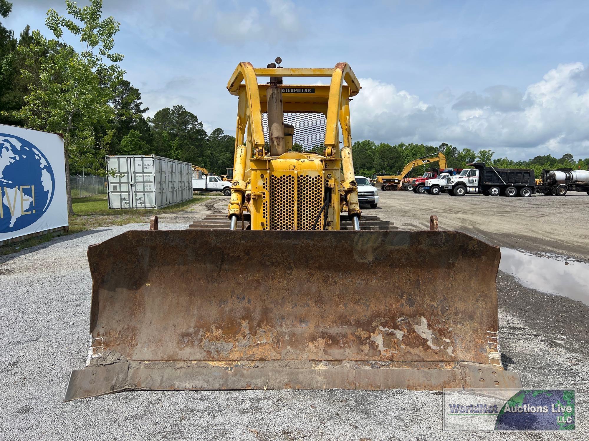 CATERPILLAR D5B CRAWLER DOZER SN-8P2150