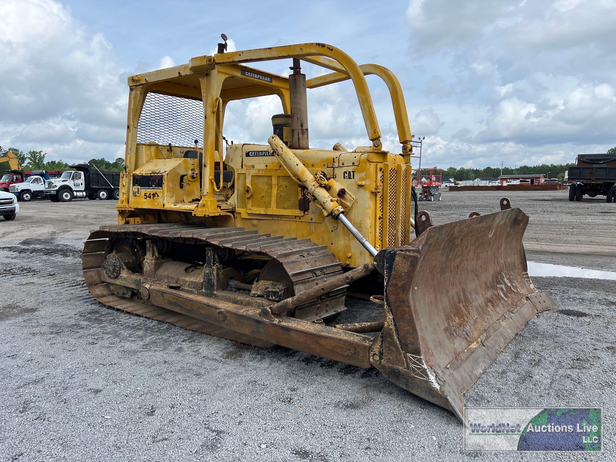 CATERPILLAR D5B CRAWLER DOZER SN-8P2150