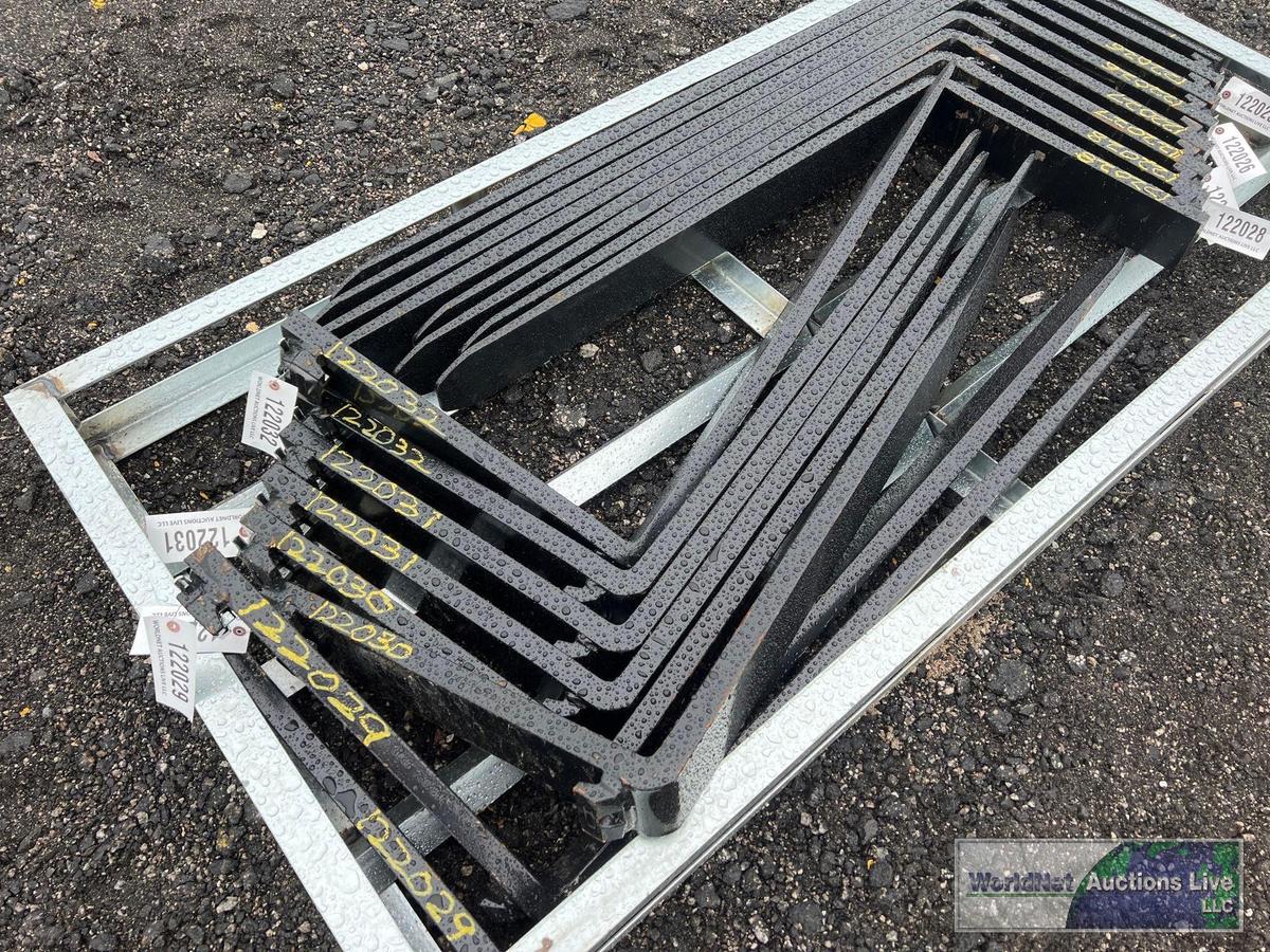 PAIR OF NEW/UNUSED PALLET FORKS