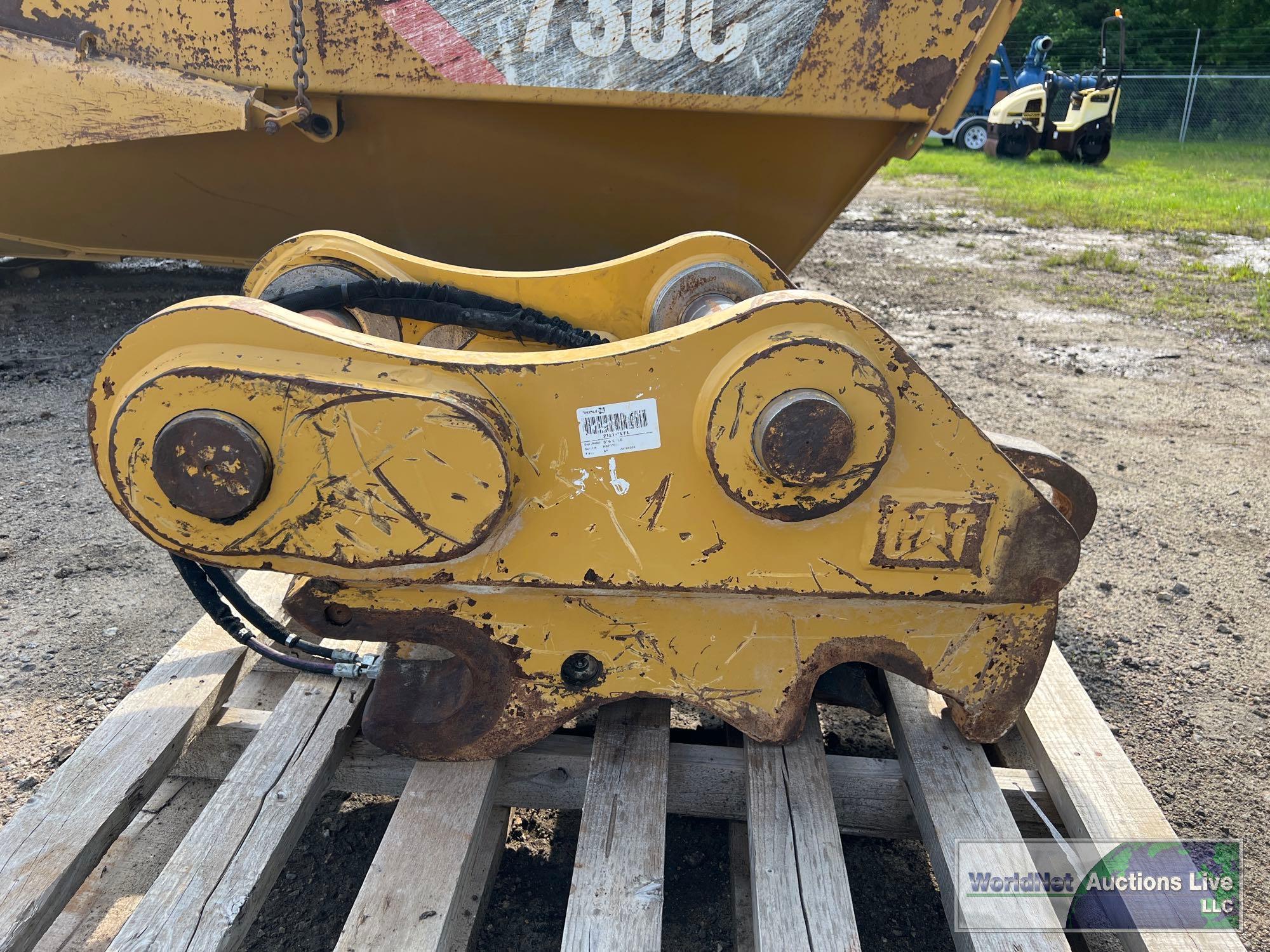 2019 CATERPILLAR HYDRAULIC QUICK COUPLER SN-HB701022