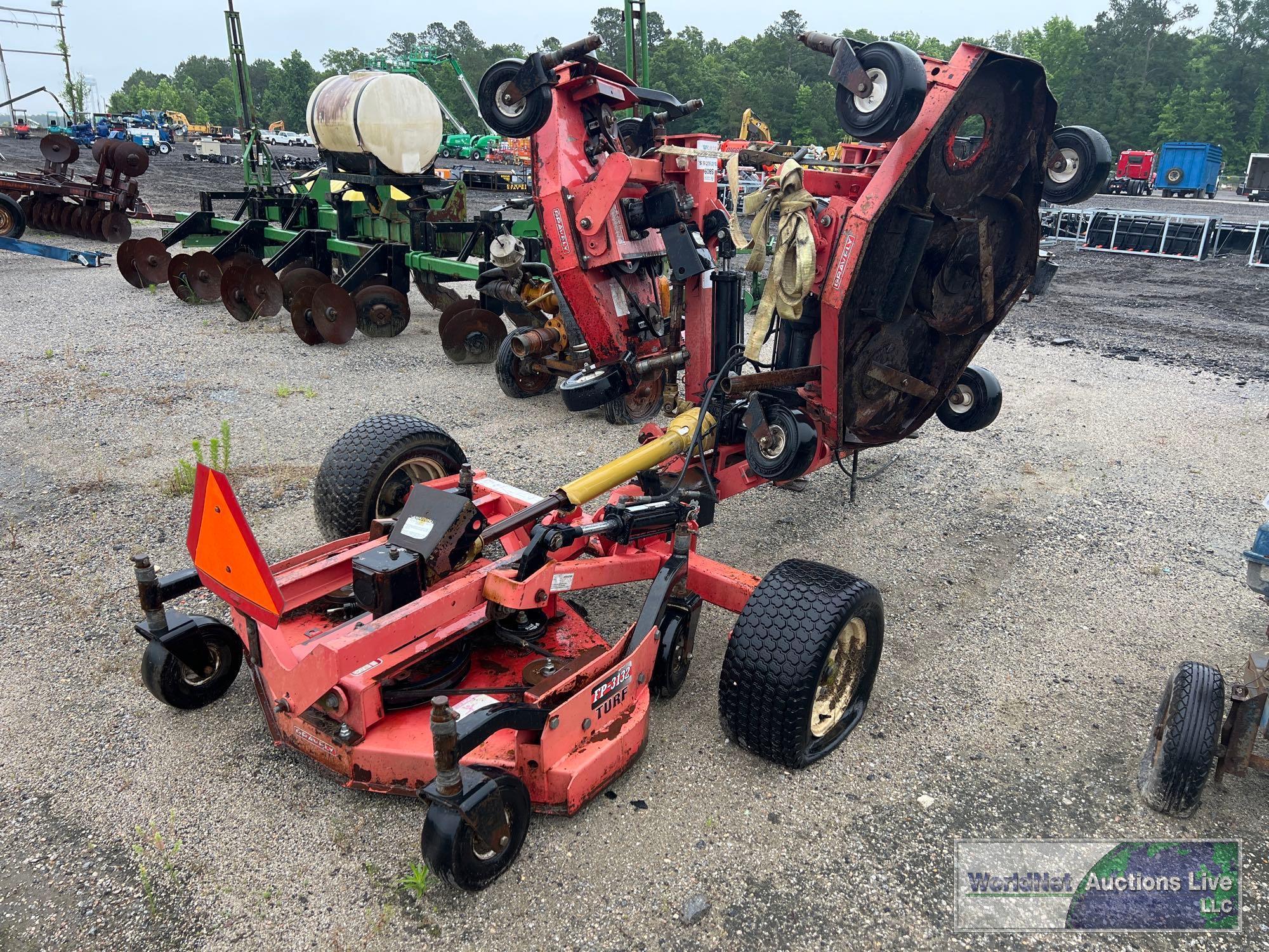 GRAVELY FP-3132 FINISH MOWER SN-000150