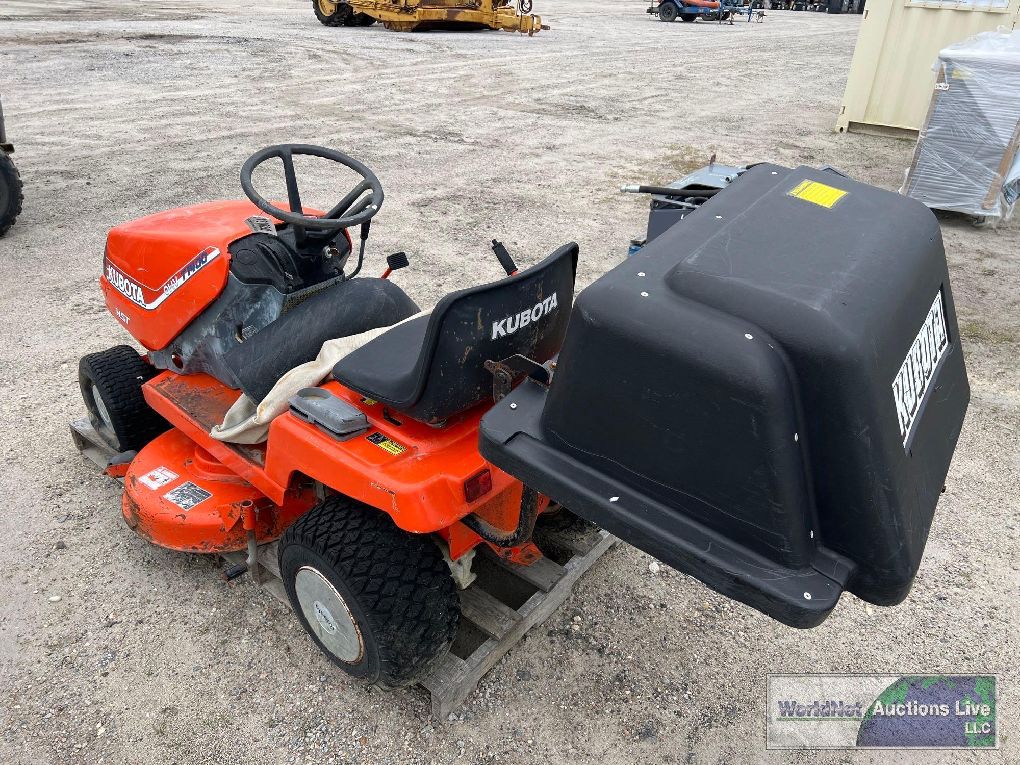 KUBOTA T1400 LAWN TRACTOR **NON-RUNNER**