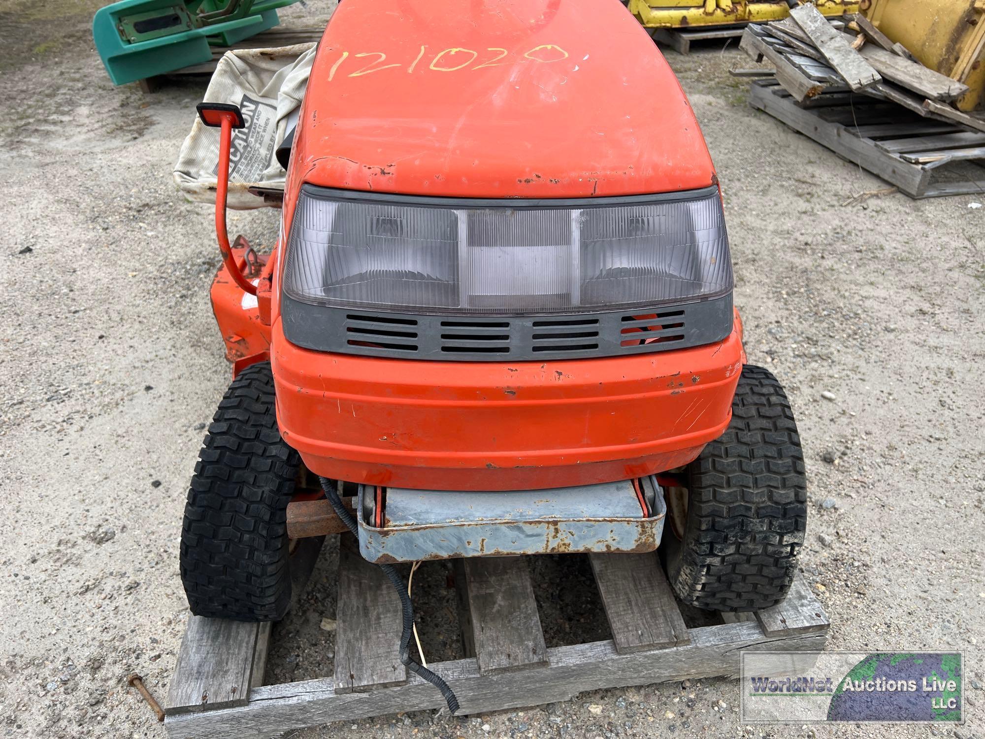 KUBOTA T1400 LAWN TRACTOR **NON-RUNNER**