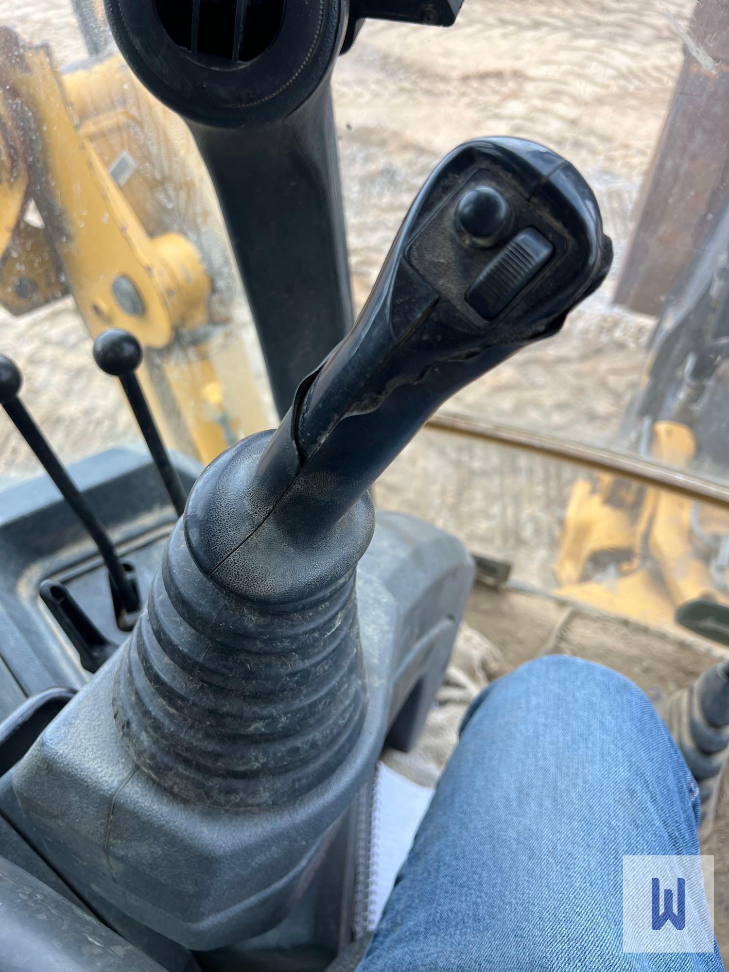 2020 JOHN DEERE 410L BACKHOE LOADER, SN-1T0410LXVLF382137