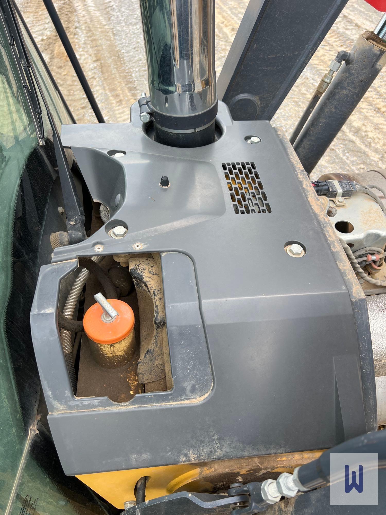 2020 JOHN DEERE 410L BACKHOE LOADER, SN-1T0410LXVLF382137
