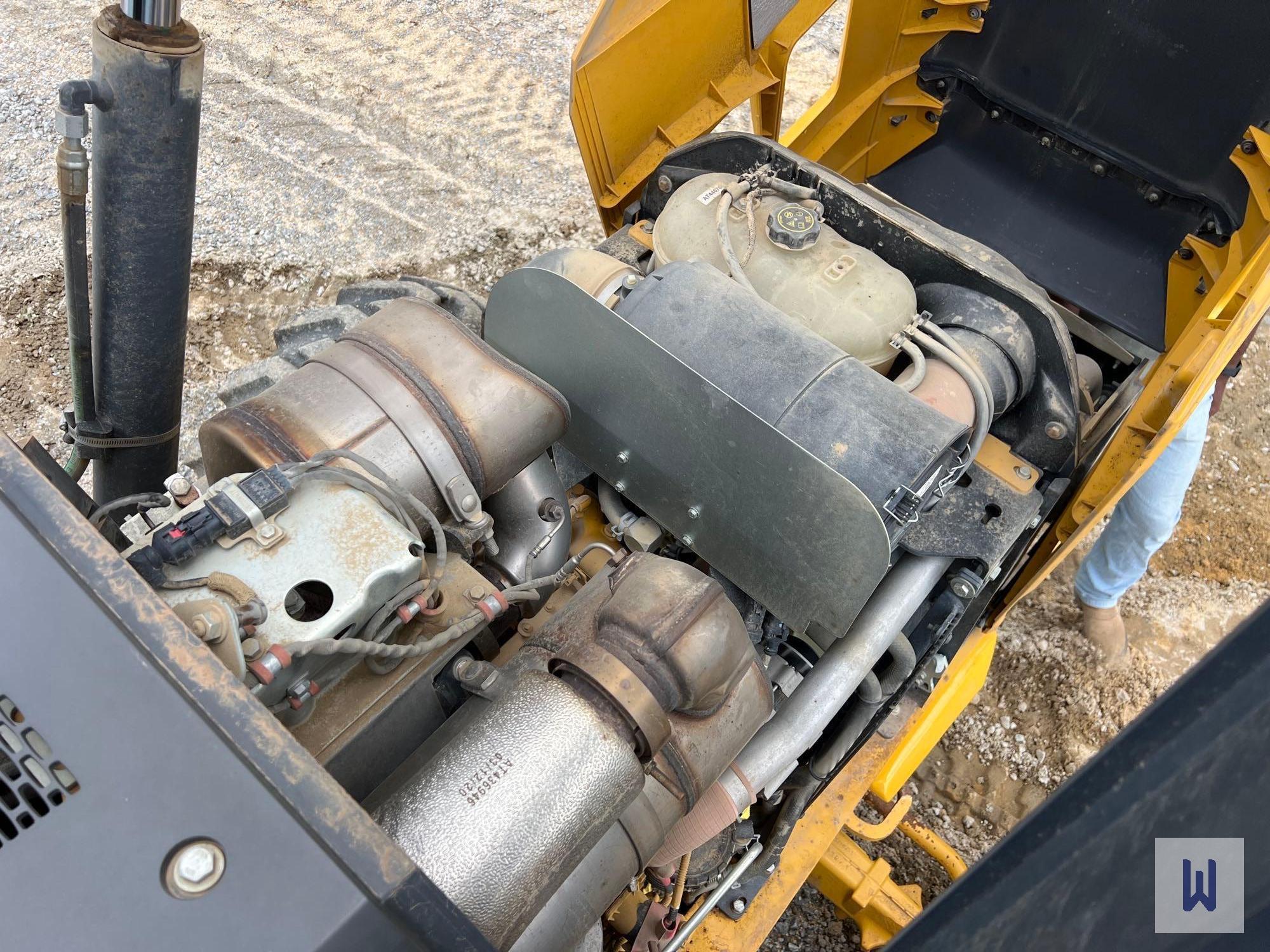 2020 JOHN DEERE 410L BACKHOE LOADER, SN-1T0410LXVLF382137