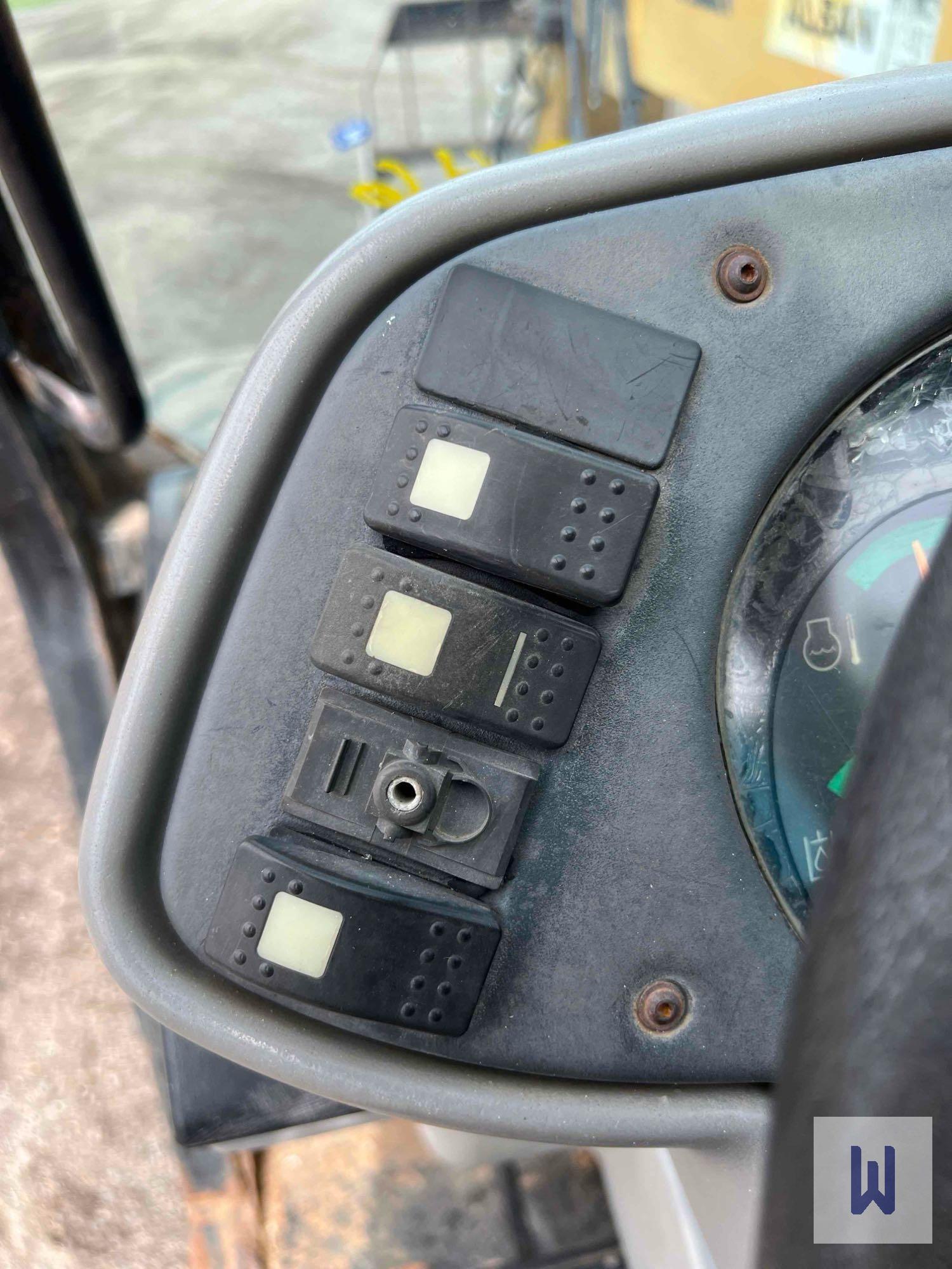 CATERPILLAR TH360B TELESCOPIC FORKLIFT, SN: CATTH360TSLE01256