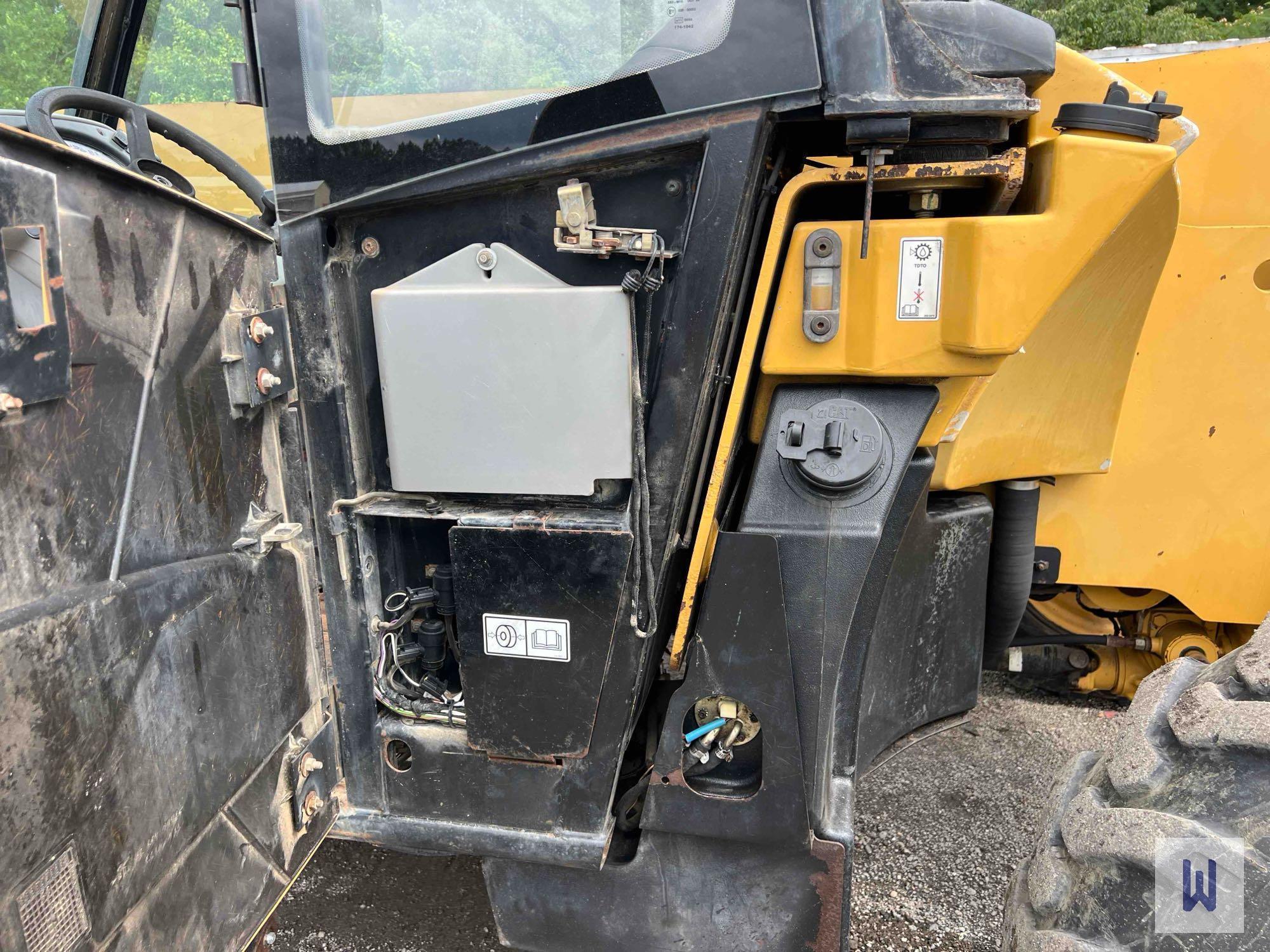 CATERPILLAR TH360B TELESCOPIC FORKLIFT, SN: CATTH360TSLE01256