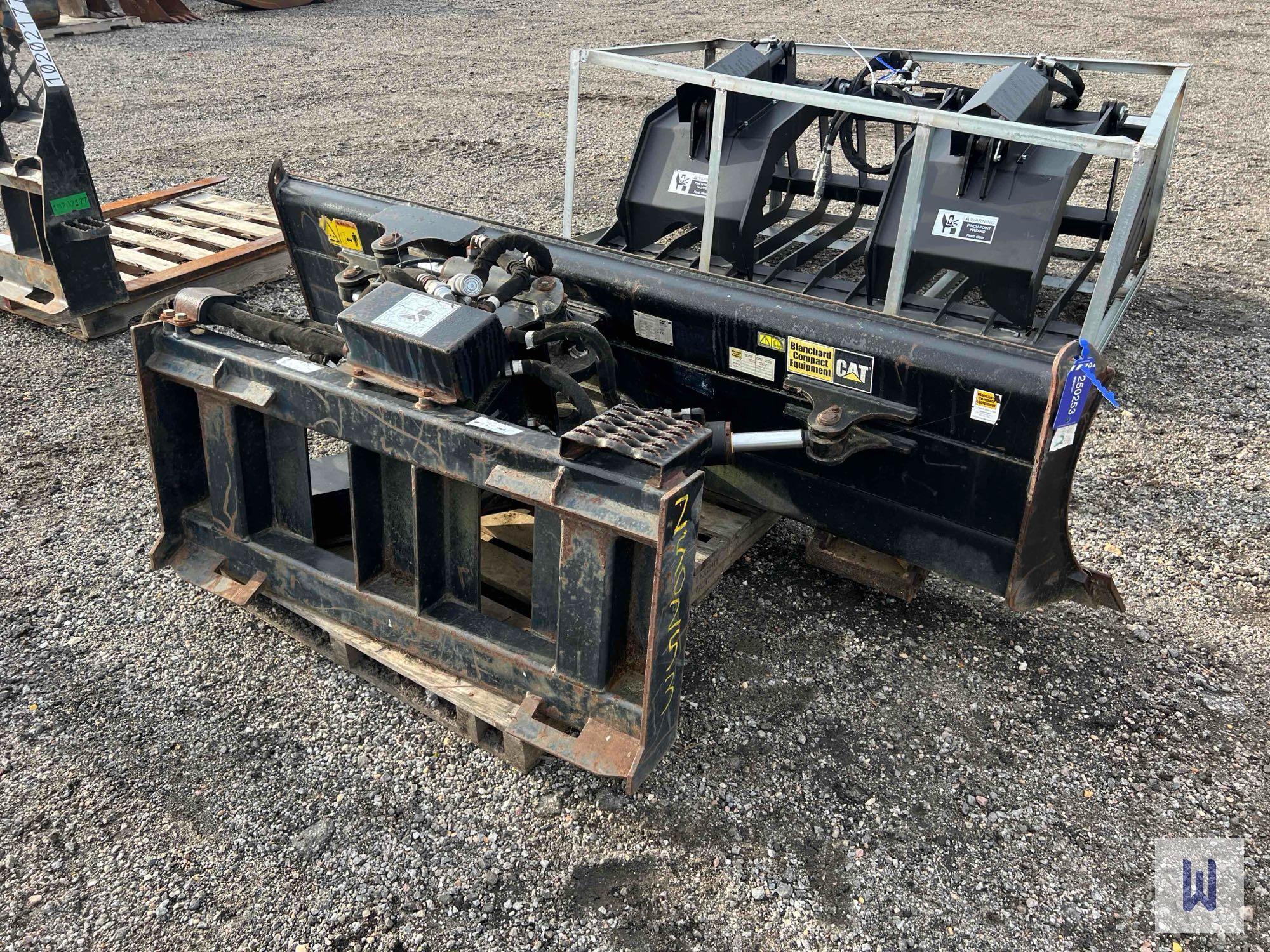 CATERPILLAR 92'' SKID STEER DOZER BLADE, SN-PRSSDB001663