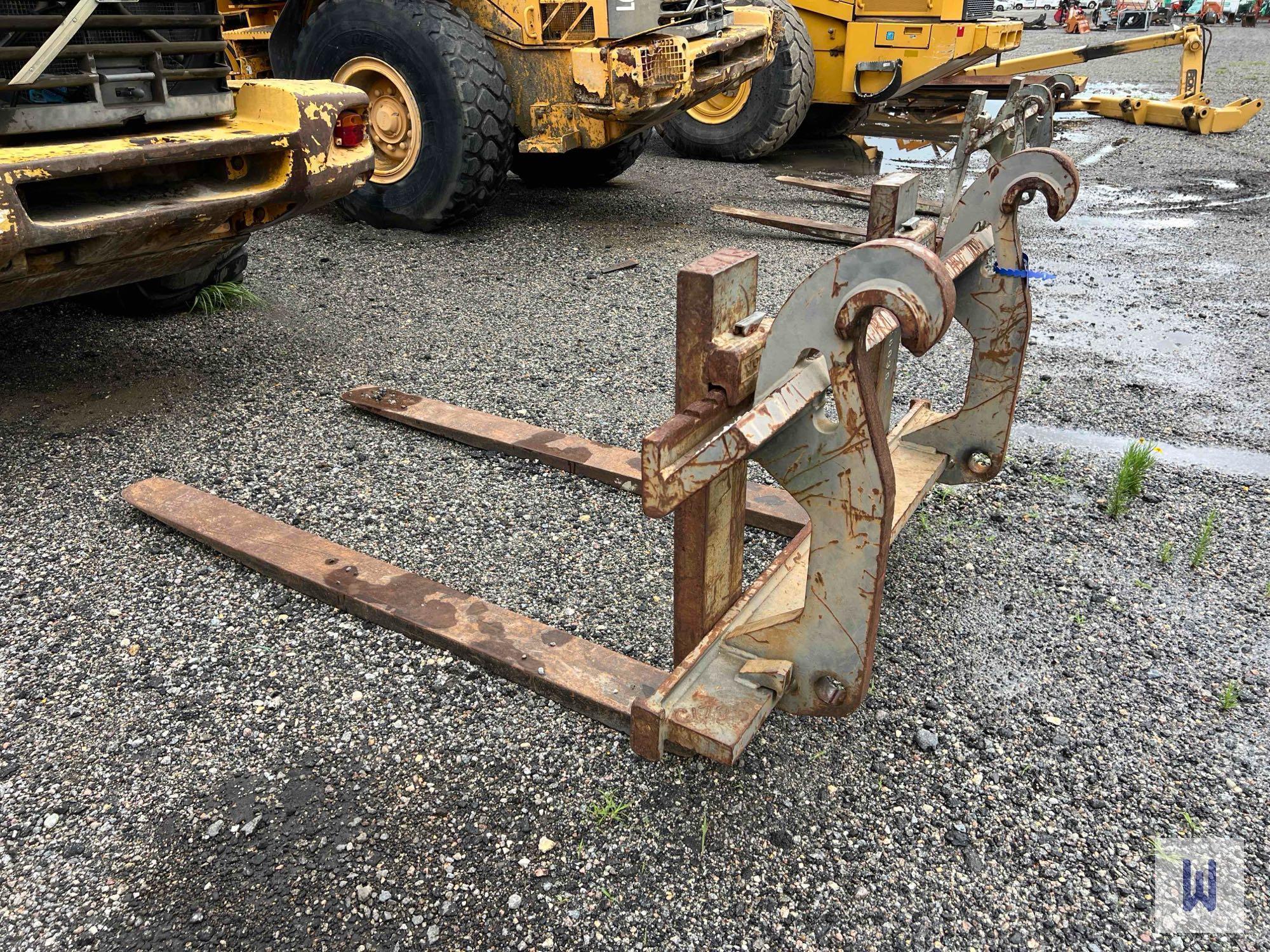 VOLVO WHEEL LOADER FORKS ATTACHMENT, SN-C1725