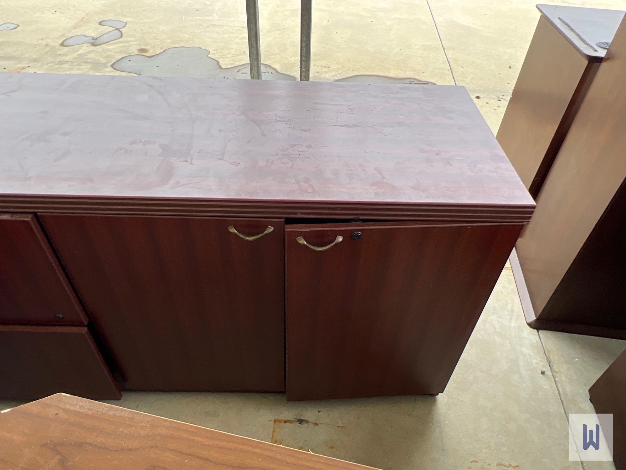VARIOUS USED OFFICE DESKS/FURNITURE