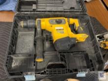 2020 DEWALT DCH481 1-9/16 60V SDS MAX BRUSHLESS HAMMER, SN-WOAT7MN