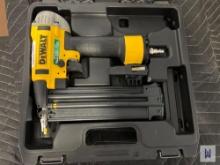 2022 DEWALT DWFP12233 PNEUMATIC BRAD NAILER, SN-212020169TBBK